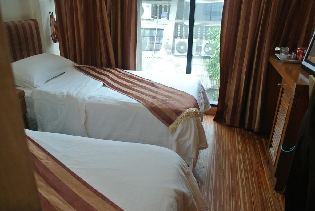Sun City Hotel Bangkok Exteriör bild
